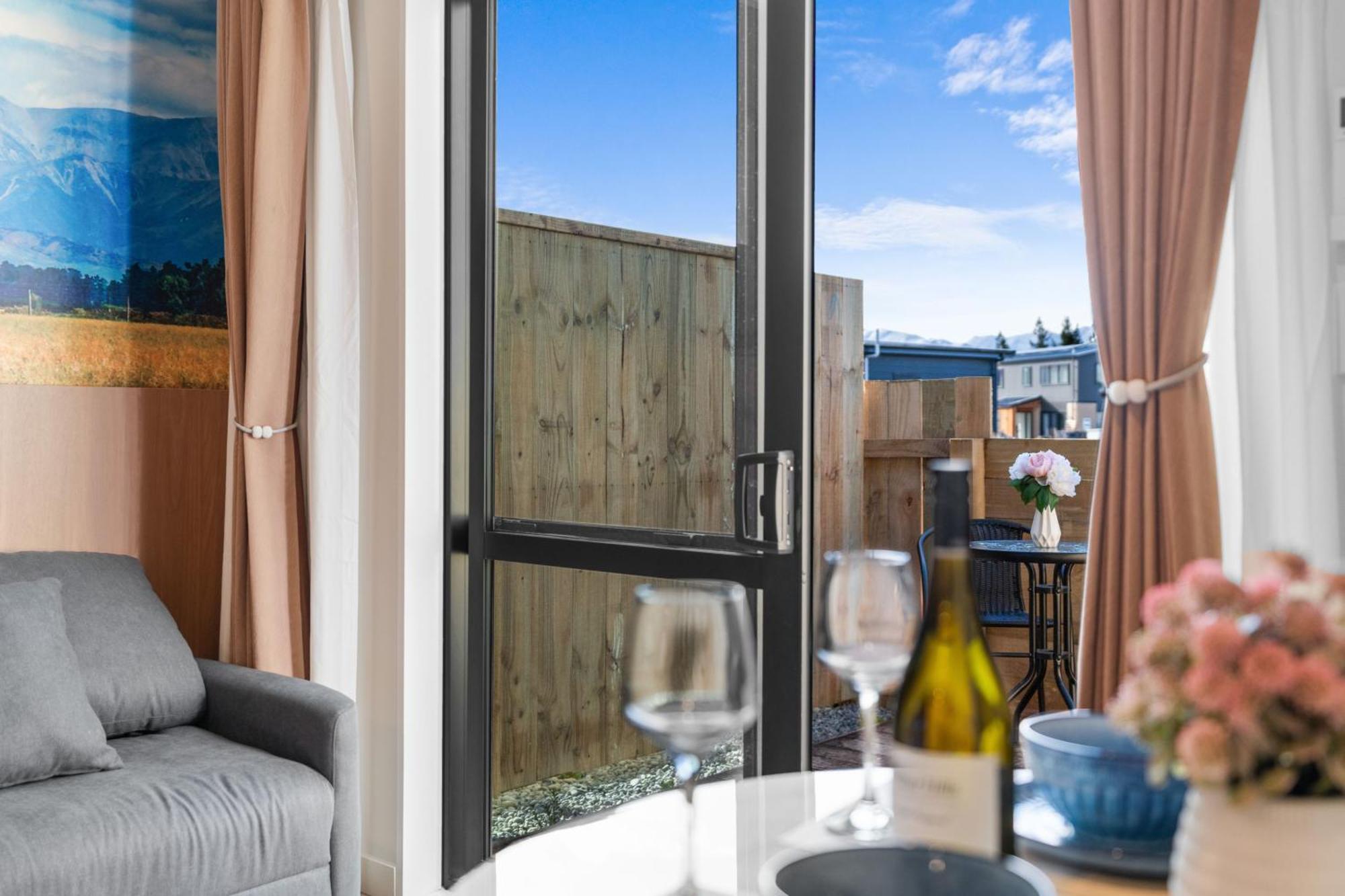 Sunshine Suites Lake Tekapo Exterior foto